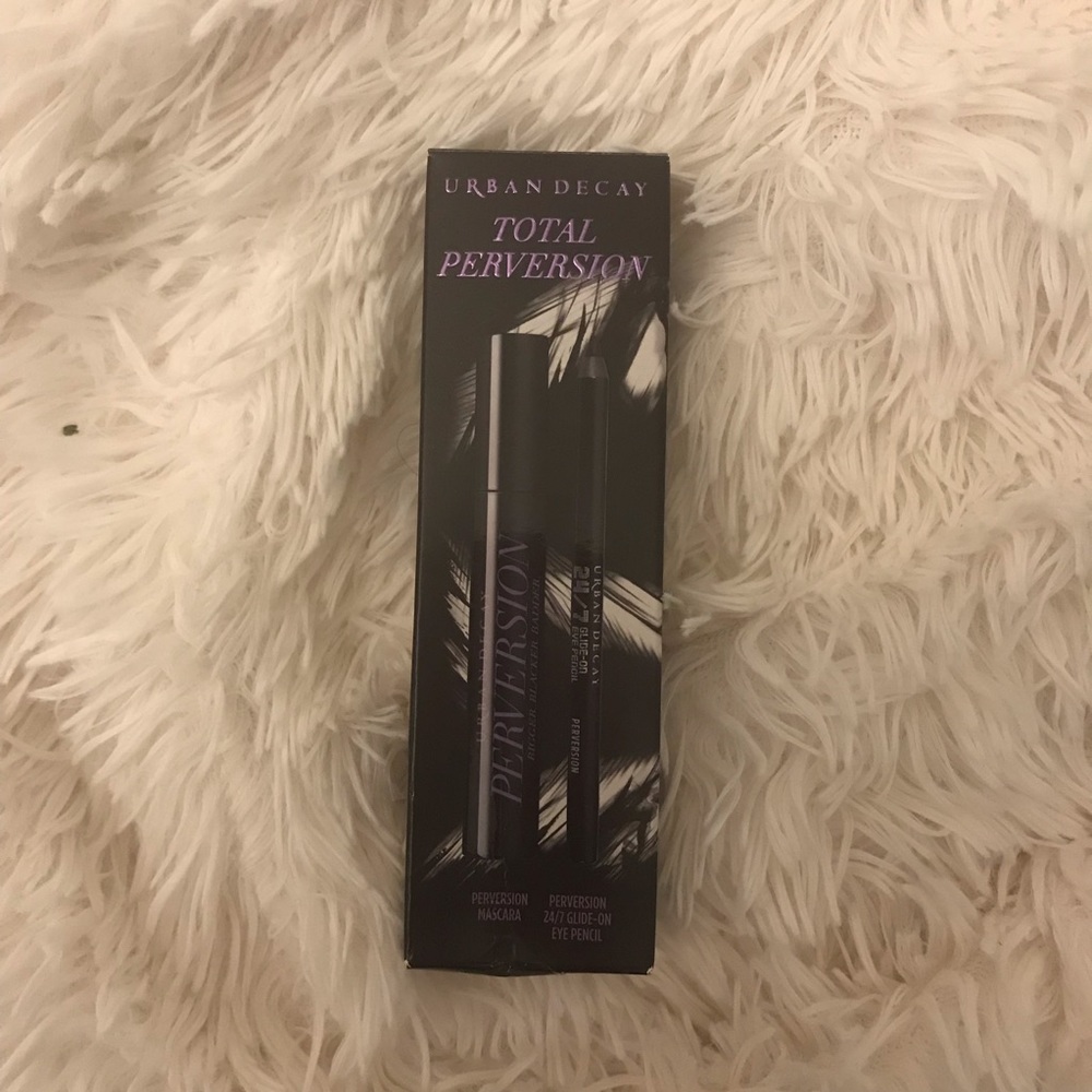 URBAN DECAY TOTAL PERVERSION BRAND NEW